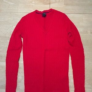 LIKE NEW Tommy Hilfiger Cable V-neck Sweater